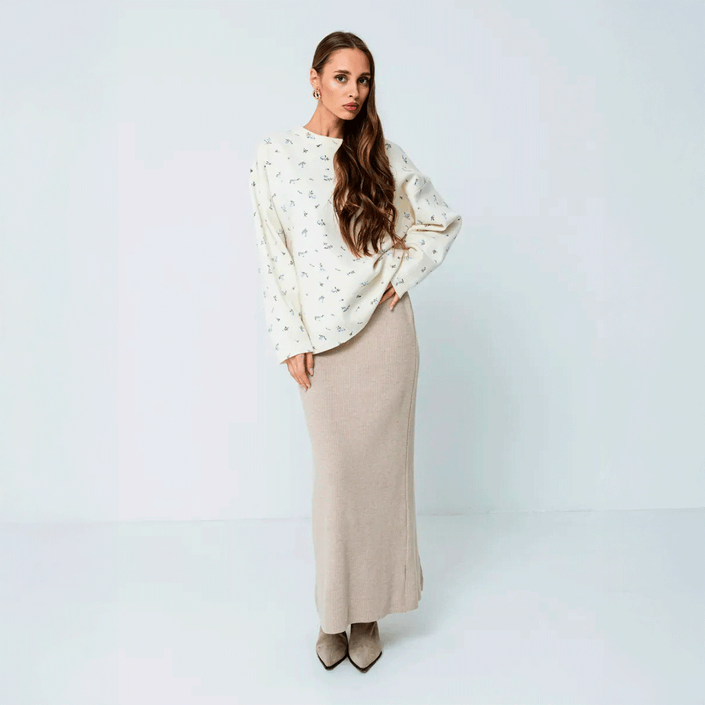 Floral Knit Sweater – Soft, Relaxed Fit for Everyday Comfort