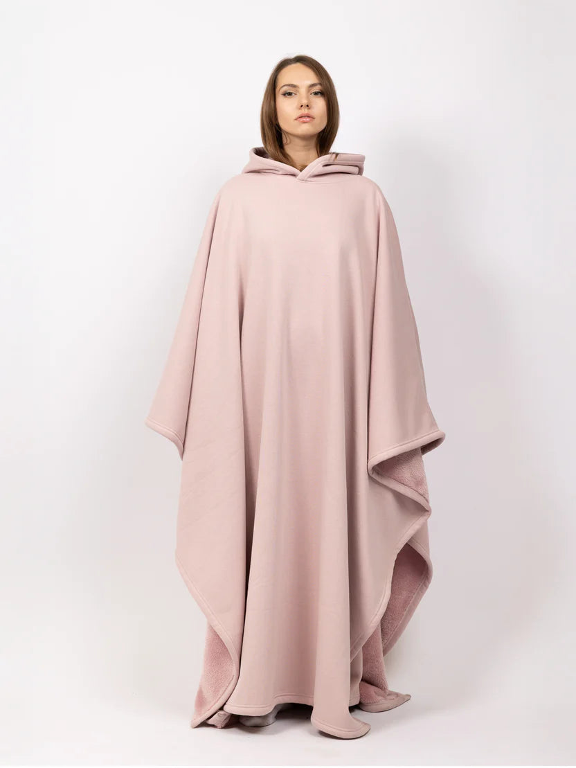 CosyFleece Poncho – Warme Kapuzen-Decke für Zuhause