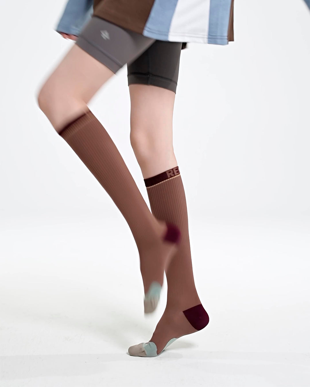 Mónare AirFlex™ Compression Socks Cooling, Thin & Supportive